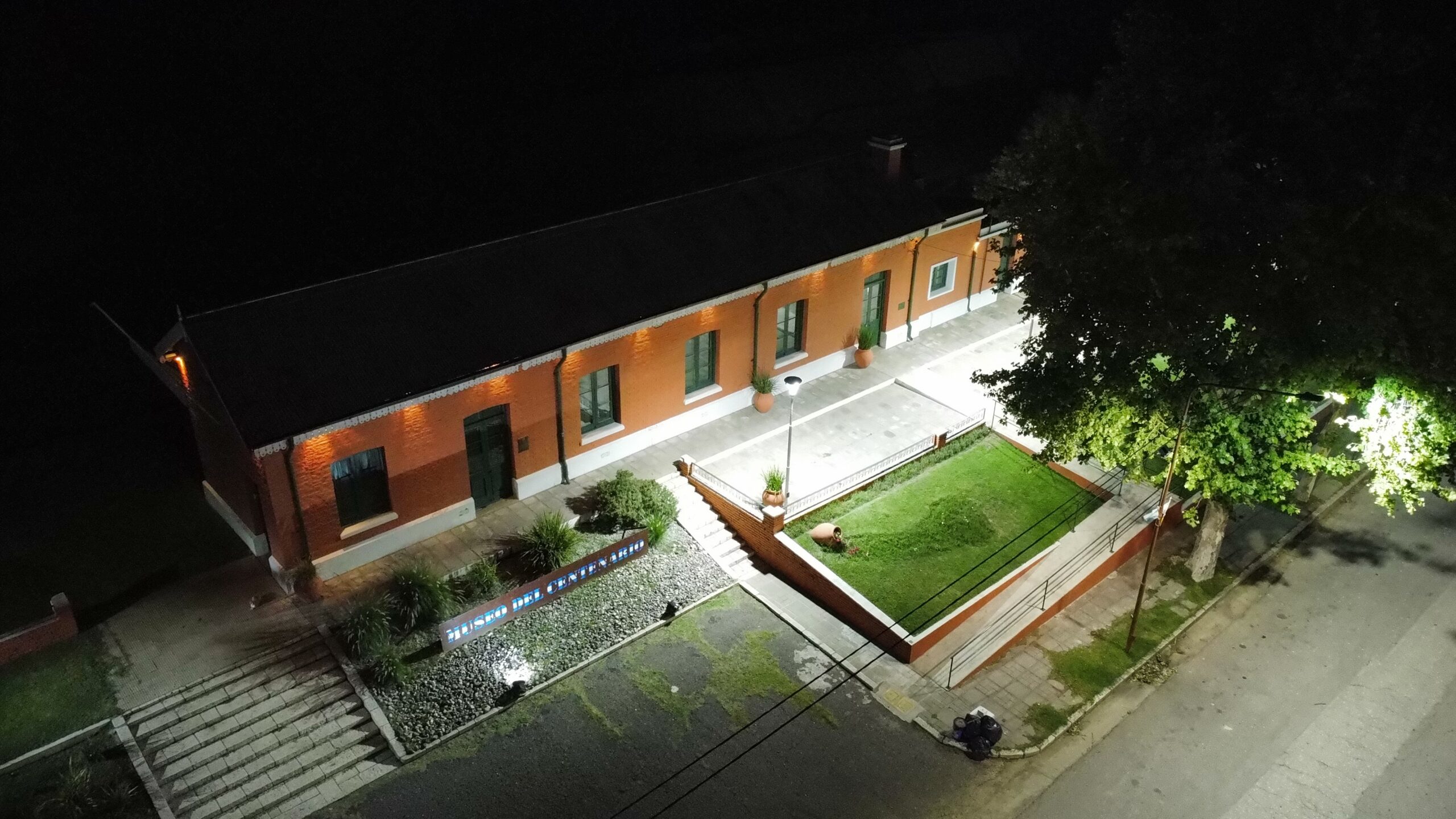 dji_fly_20241205_222840_441_1733449394445_photo_optimized